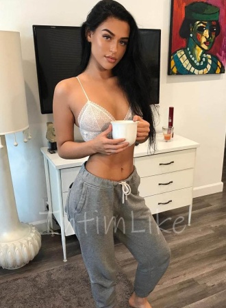 Массажистка Лама №6872, 20 лет